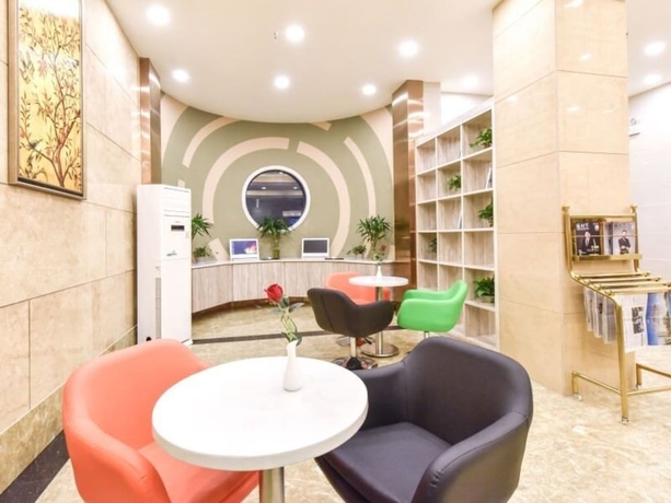 Imagen de los interiores del Hotel Greentree Inn Kaifeng Jinming Plaza Business. Foto 18