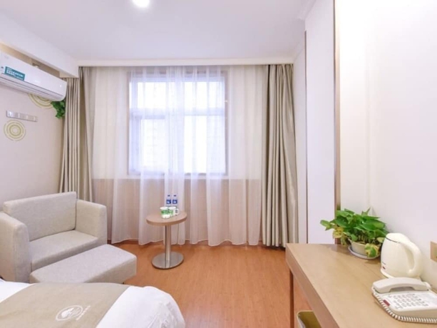 Imagen de la habitación del Hotel Greentree Inn Kaifeng Jinming Plaza Business. Foto 15