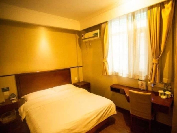 Imagen de la habitación del Hotel Greentree Inn Nanjing China Gate Subway Station Express. Foto 18
