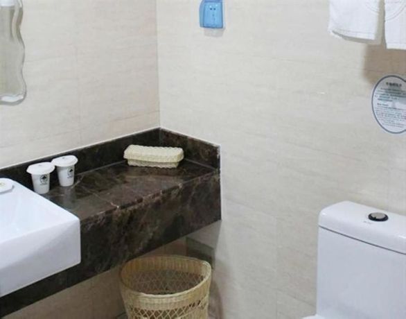 Imagen de la habitación del Hotel Greentree Inn Qingdao Wuyishan Road Jusco Shopping Mall. Foto 4