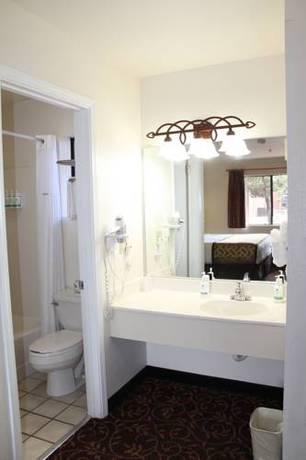 Imagen de la habitación del Hotel Greentree Inn Sedona. Foto 4