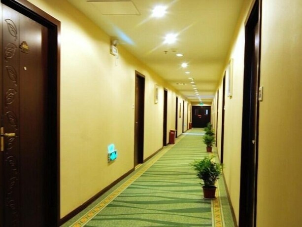 Imagen de los interiores del Hotel Greentree Inn Shanghai Changxing Island Yuansha Bu. Foto 20