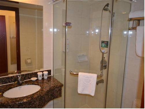 Imagen de la habitación del Hotel Greentree Inn Shanghai Chongming Bao Town Express. Foto 6