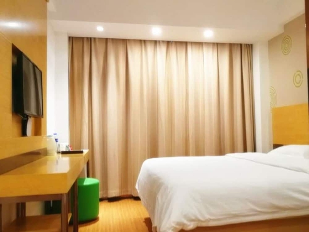 Imagen de la habitación del Hotel Greentree Inn Shanghai Jingan Xinzha Road Business. Foto 7