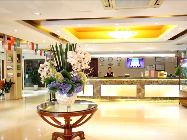 Imagen de los interiores del Hotel Greentree Inn Shanghai Zhongshan Hutai Business. Foto 18