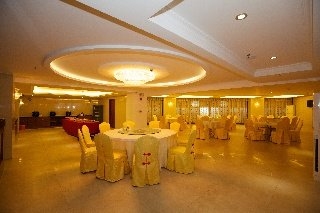 Imagen del bar/restaurante del Hotel Greentree Inn Shantou Jinhu Road Business. Foto 4