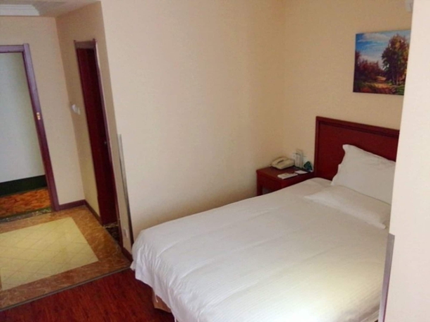 Imagen de la habitación del Hotel Greentree Inn Suzhou Kunshan High Speed Rail Station Hengshan Road Express. Foto 9