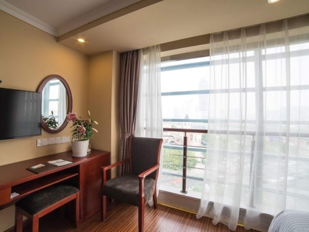 Imagen de los interiores del Hotel Greentree Inn Suzhou Kunshan Paris Spring Express. Foto 17