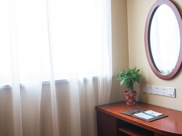Imagen de los interiores del Hotel Greentree Inn Suzhou Kunshan Paris Spring Express. Foto 18