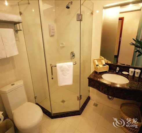 Imagen del bar/restaurante del Hotel Greentree Inn Taizhou Taidong Railway Station Business Hotel. Foto 8