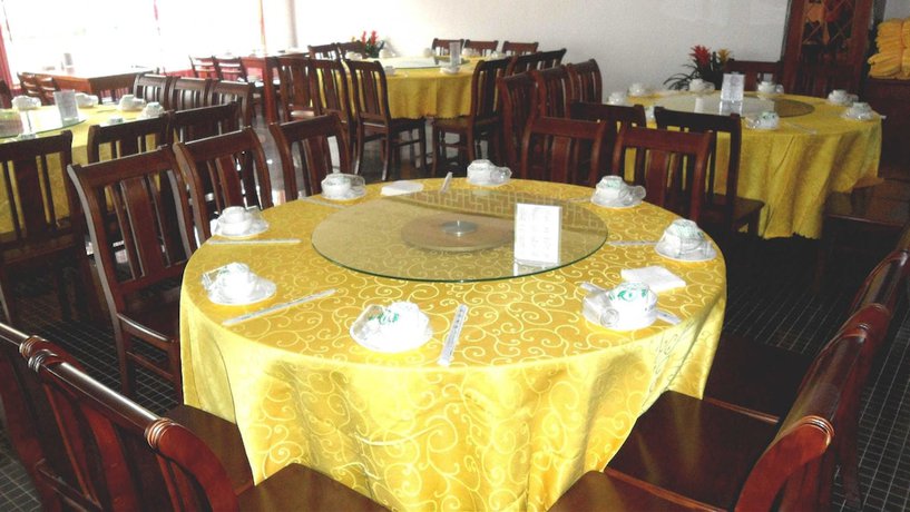 Imagen del bar/restaurante del Hotel Greentree Inn Taizhou Taidong Railway Station Business Hotel. Foto 9