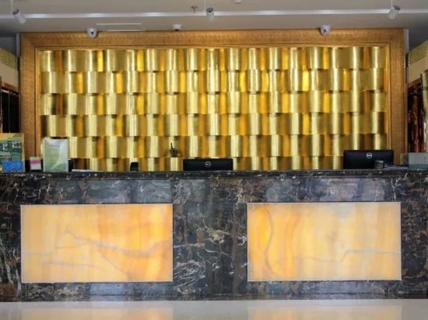 Imagen de los interiores del Hotel Greentree Inn Weihai International Beach. Foto 18