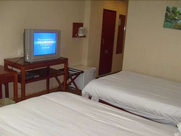 Imagen de la habitación del Hotel Greentree Inn Yangzhou Plaza. Foto 8