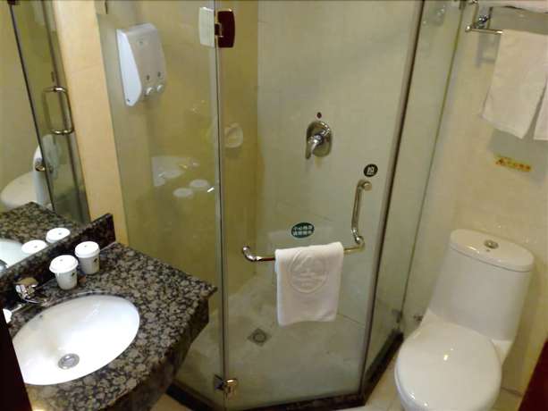 Imagen del bar/restaurante del Hotel Greentree Inn Yangzhou Plaza. Foto 3