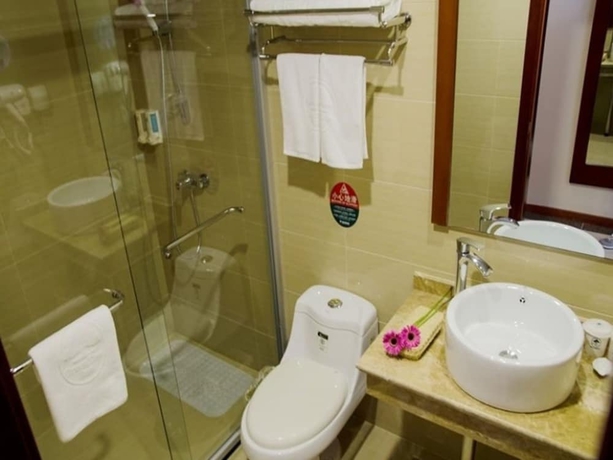 Imagen de la habitación del Hotel Greentree Inn Yantai Longkou East Bus Station Shell. Foto 5