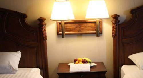 Imagen de la habitación del Hotel Greentree Inn and Suites Alhambra. Foto 6