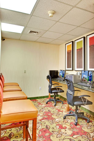 Imagen de los interiores del Hotel Greentree Inn and Suites In Pinetop. Foto 11