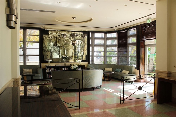 Imagen de los interiores del Hotel Greenview. Foto 10