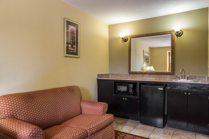 Imagen de los interiores del Hotel Greenville Pelham Inn. Foto 13