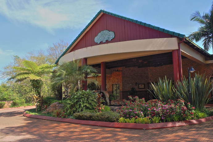Imagen de los exteriores del Hotel Greenway Woods Resort. Foto 6