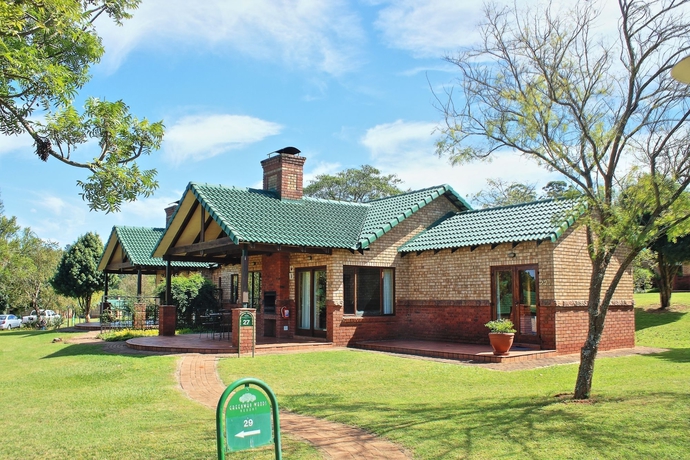 Imagen de los exteriores del Hotel Greenway Woods Resort. Foto 9