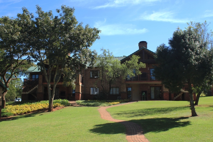Imagen de los exteriores del Hotel Greenway Woods Resort. Foto 10