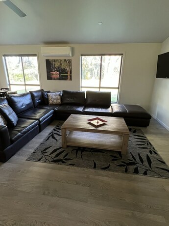 Imagen de la habitación del Hotel Greenways Holiday Units. Foto 30