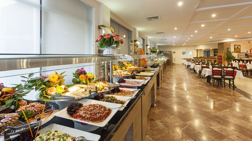 Imagen del bar/restaurante del Hotel Greenwood Kemer Resort. Foto 6