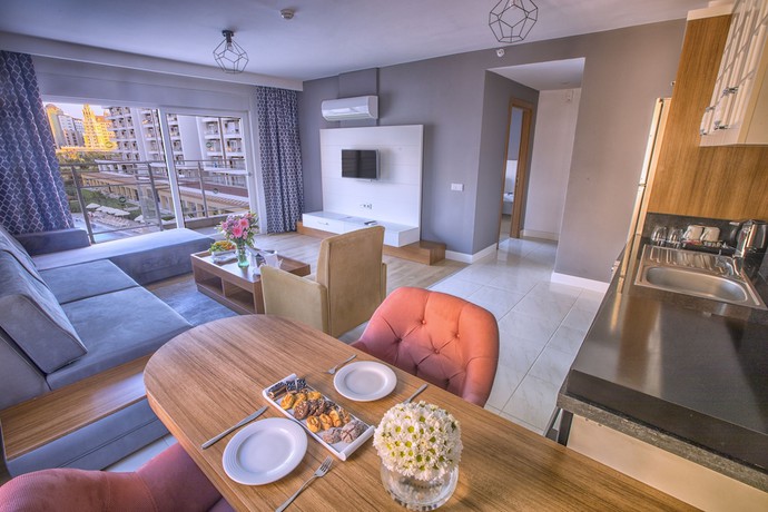 Imagen de la habitación del Hotel Greenwood Suites Resort. Foto 2
