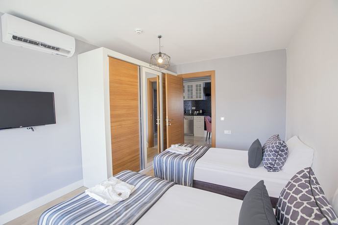 Imagen de la habitación del Hotel Greenwood Suites Resort. Foto 4