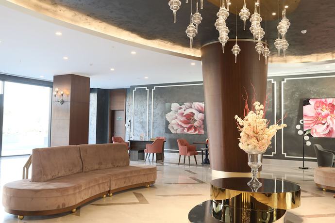 Imagen de los interiores del Hotel Greenwood Suites Resort. Foto 15