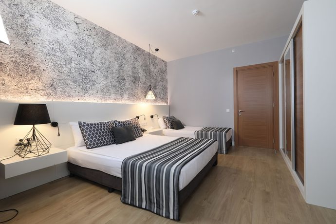 Imagen de la habitación del Hotel Greenwood Suites Resort. Foto 12