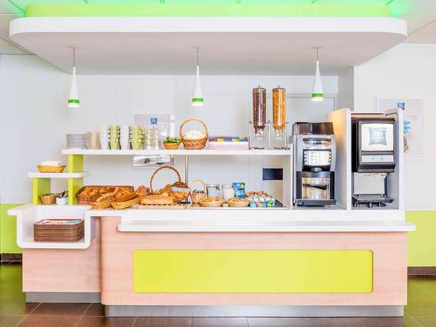 Imagen del bar/restaurante del Hotel Greet Evreux Centre. Foto 8