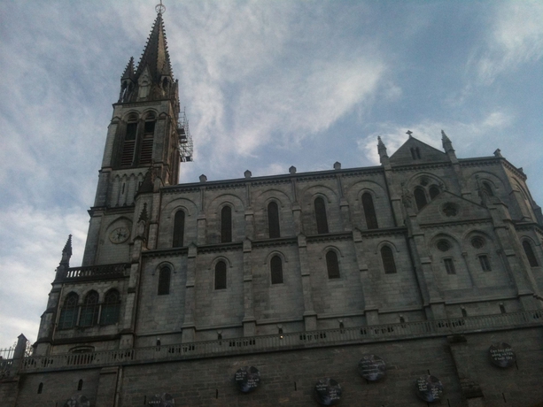 Imagen de los exteriores del Hotel Greet Lourdes Centre Pyr&eacute;n&eacute;es. Foto 10