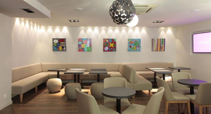 Imagen de los interiores del Hotel Greet Lourdes Centre Pyr&eacute;n&eacute;es. Foto 13