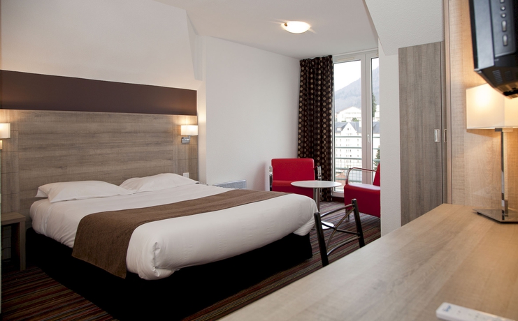 Imagen de la habitación del Hotel Greet Lourdes Centre Pyr&eacute;n&eacute;es. Foto 7