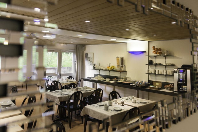 Imagen del bar/restaurante del Hotel Greet Montbeliard. Foto 6
