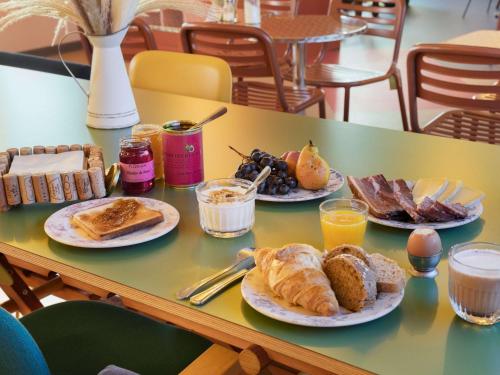 Imagen del bar/restaurante del Hotel Greet Nice Aéroport Promenade des Anglais. Foto 9