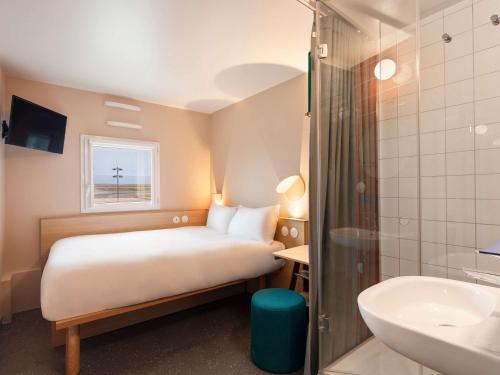 Imagen del bar/restaurante del Hotel Greet Nice Aéroport Promenade des Anglais. Foto 11