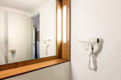 Imagen de la habitación del Hotel Greet by Accor Angoul&ecirc;me. Foto 17