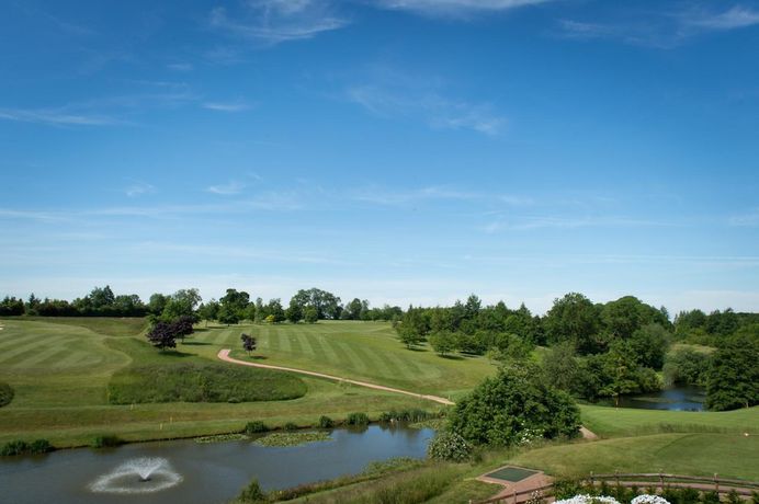 Imagen general del Hotel Greetham Valley. Foto 7