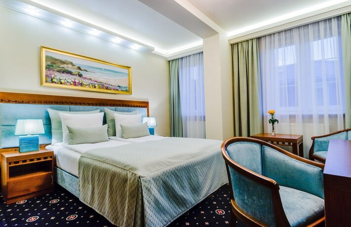 Imagen de la habitación del Hotel Grein. Foto 17