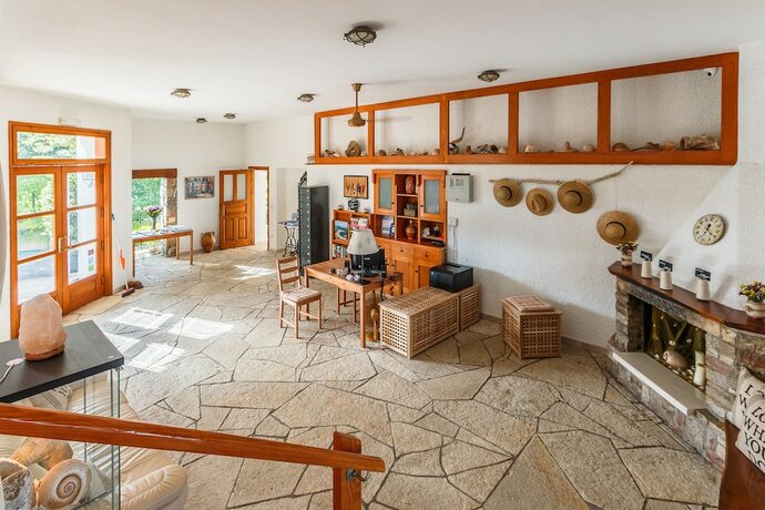 Imagen general del Hotel Grekis Beach And Apartments. Foto 2