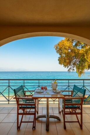 Imagen de la habitación del Hotel Grekis Beach And Apartments. Foto 16