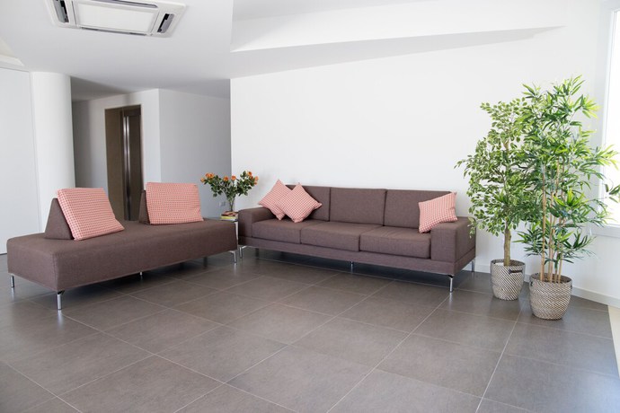 Imagen de los interiores del Hotel Grel. Foto 14