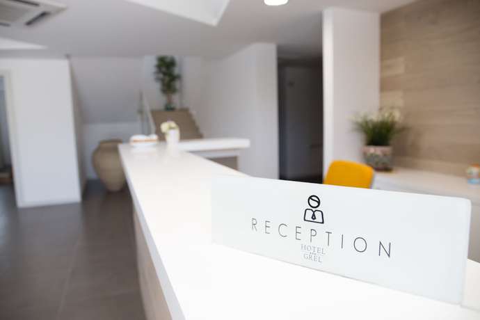 Imagen de los interiores del Hotel Grel. Foto 19