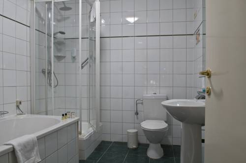 Imagen de la habitación del Hotel Grenier Des Grottes. Foto 8