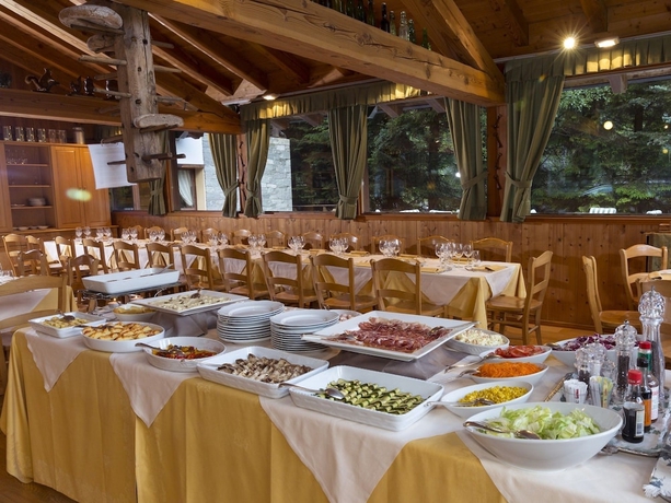 Imagen del bar/restaurante del Hotel Gressoney. Foto 3