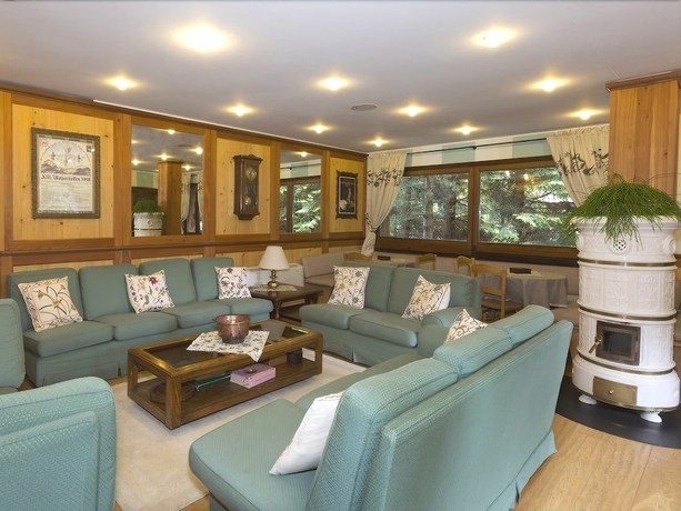 Imagen de los interiores del Hotel Gressoney. Foto 16