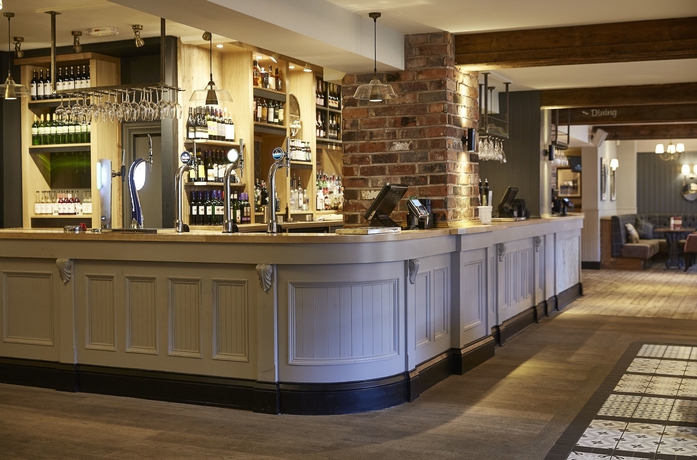Imagen del bar/restaurante del Hotel Greswolde Arms By Greene King Inns. Foto 4